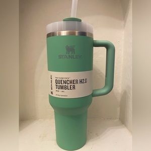 Stanley Quencher H2.0 Flowstate Tumbler (40oz, Jade)